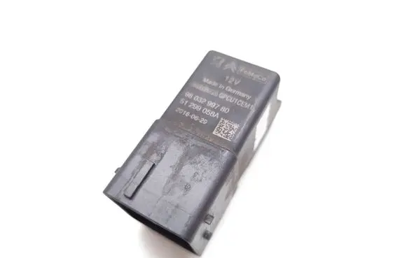 Ford Mondeo MK V Glow plug pre-heat relay 9803299780 51299058A