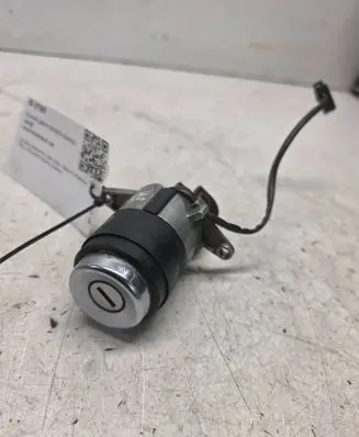 Audi 80 90 S2 B4 Tailgate exterior lock 4A5862055