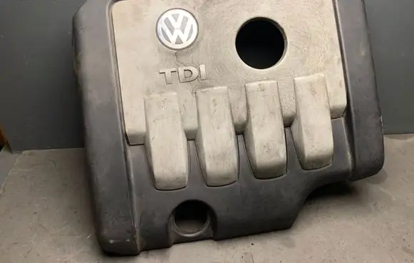 Volkswagen Golf Plus Engine cover (trim) SK03G103925BG 03G103925BP