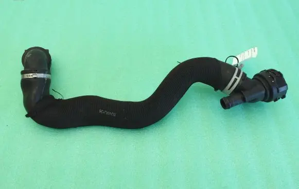 Jaguar F-Pace Engine coolant pipe/hose 8W836A968AB HK838286CC