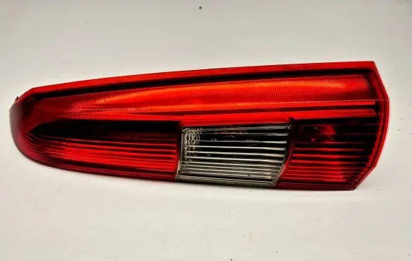 Volvo XC70 Rear/tail lights 9154494