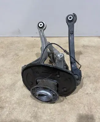 Mercedes-Benz E W238 Rear wheel hub spindle/knuckle A2055467480 20407FI7 20409FI9