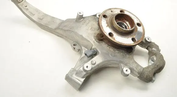 Volvo XC90 Front wheel hub spindle knuckle 32298140