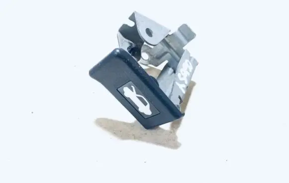 Honda CR-V Engine bonnet (hood) release handle