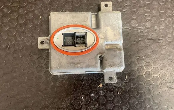 BMW 7 F01 F02 F03 F04 Headlight ballast module Xenon 7250624 W003T19571