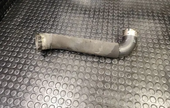 Nissan Qashqai Intercooler hose/pipe 144634EB0B