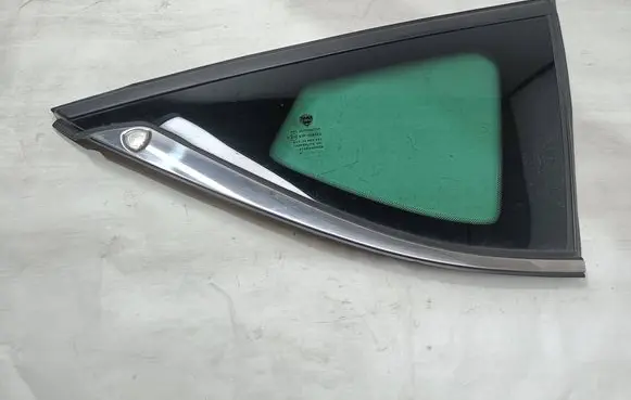 Citroen C6 Rear side window 43R006723 DOT24M85AS3