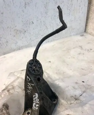 Audi Q7 4L Engine mounting bracket 7l6199308b