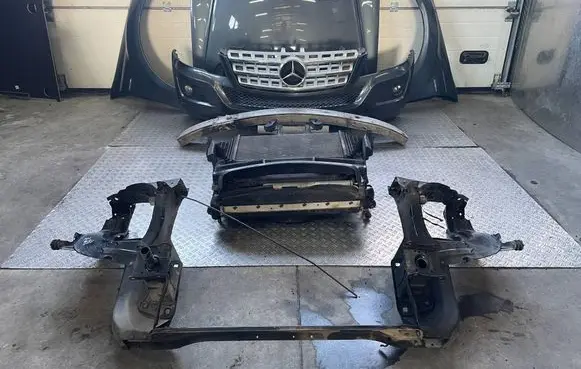 Mercedes-Benz ML W164 Front piece kit 