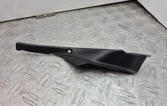 Mazda CX-7 Windshield trim K22151PC1