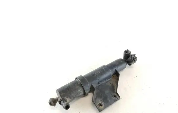 Headlight washer spray nozzle