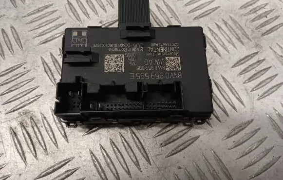 Audi A4 S4 B9 Door control unit/module 8W0959595E