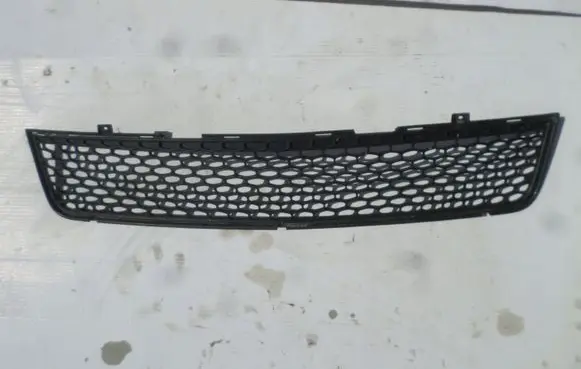 Suzuki Liana Front grill
