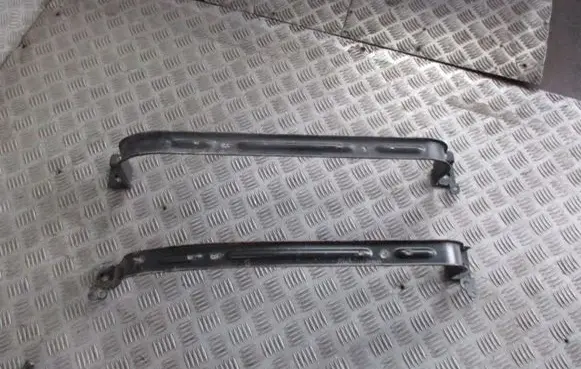 Volvo S80 Fuel tank mounting bracket 
