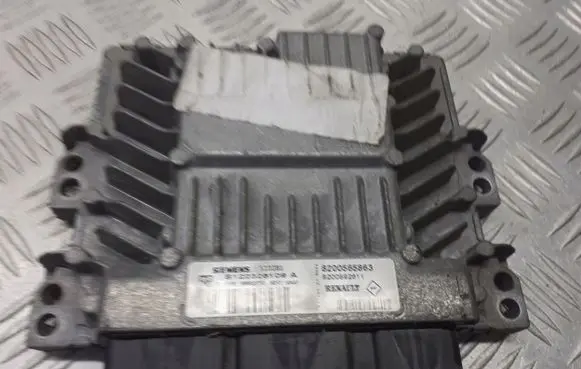 Renault Scenic II - Grand scenic II Engine control unit/module ECU 8200565863