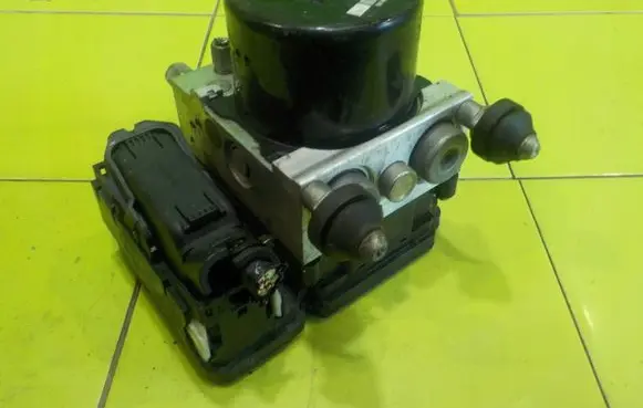 Honda Insight ABS Pump 57110TM8J530M1 SP47