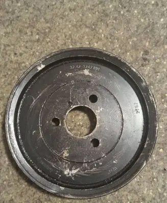 BMW 3 E36 Power steering pump pulley 32421247891