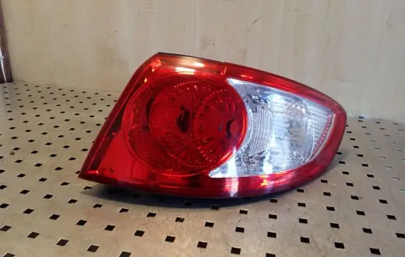 Hyundai Santa Fe Rear/tail lights 924022B000