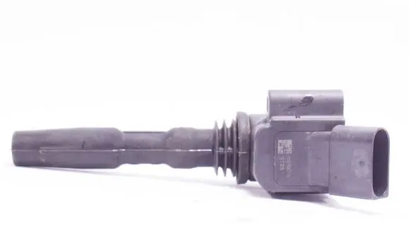 Volkswagen PASSAT B8 High voltage ignition coil 04E905110K 77300010 6307411F02