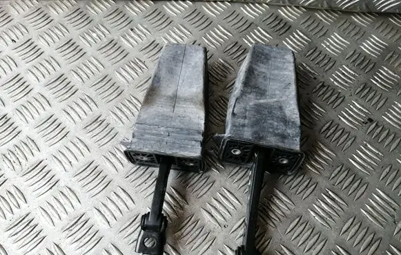 BMW X5 E70 Rear door check strap stopper 7263447