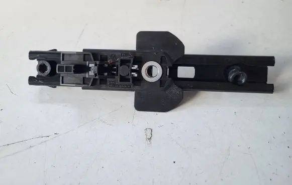 Ford Kuga I Seat belt height adjuster 8V41S611C46AA
