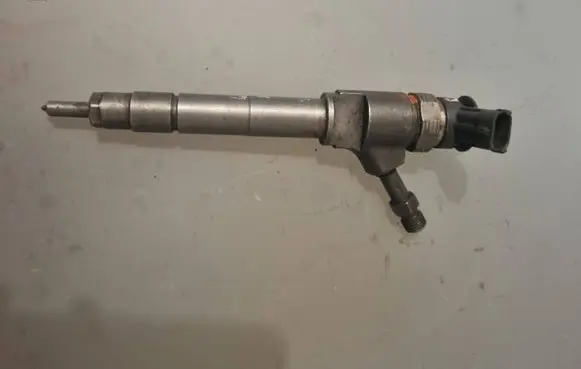 Ford Ranger Fuel injectors set 0445110250