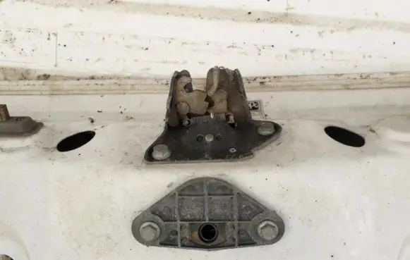 Fiat Bravo - Brava Tailgate/trunk/boot lock/catch/latch
