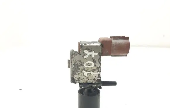 Toyota Hilux (AN10, AN20, AN30) Vacuum valve 