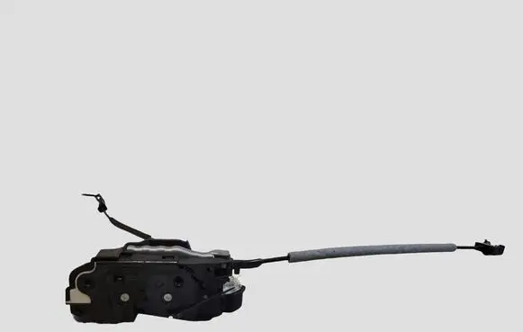 Volkswagen Golf VI Front door lock A65K1837016B