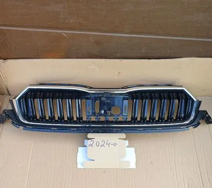 Skoda Octavia Mk4 Front bumper upper radiator grill 5E3853653C
