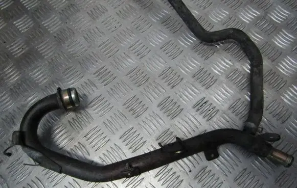 Nissan X-Trail T30 Engine coolant pipe/hose
