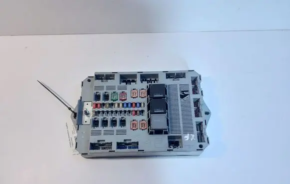 Jaguar XF X250 Fuse module 9X2314D628AC