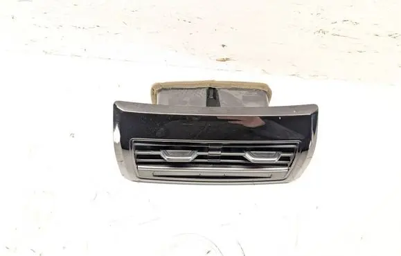 Audi A8 S8 D5 Rear air vent grill 4N0819203 4N0820911