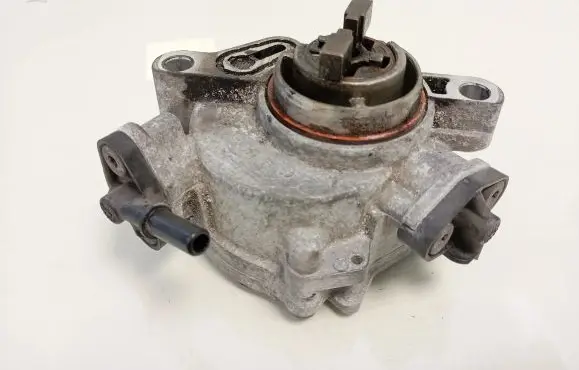 Peugeot 508 RXH Vacuum pump 9684786780