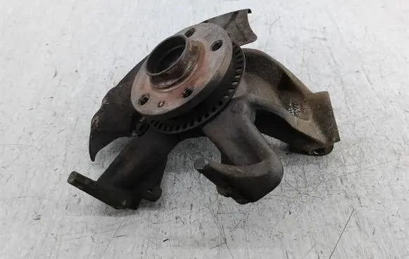 Skoda Octavia Mk1 (1U) Front wheel hub spindle knuckle 