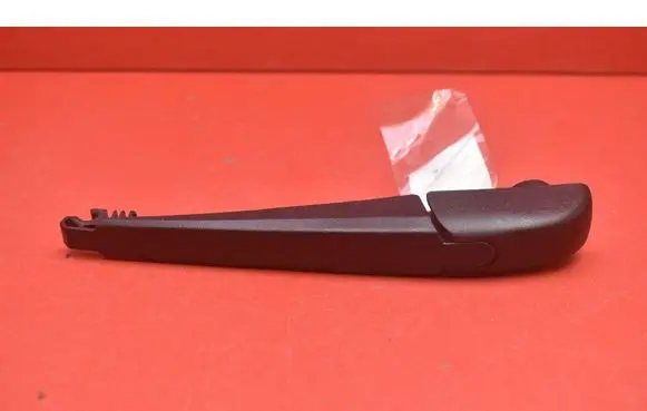 Toyota Auris E180 Rear wiper blade arm 