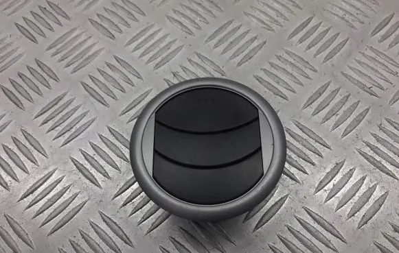 Suzuki Alto Dashboard air vent grill cover trim 