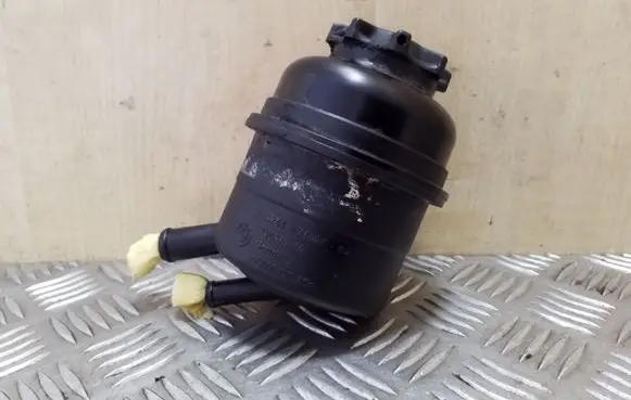 BMW X1 E84 Power steering fluid tank/reservoir 32416768094 6768094