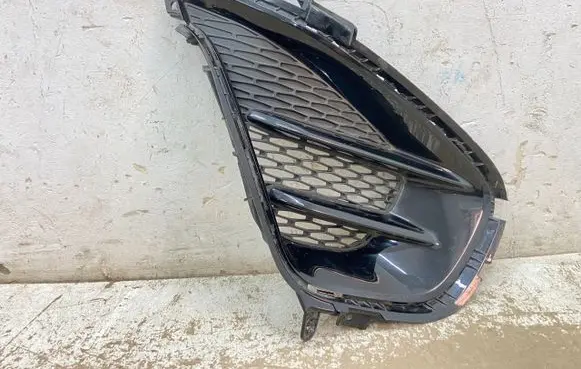 KIA Ceed Front fog light trim/grill 86552-j7la0 K060725