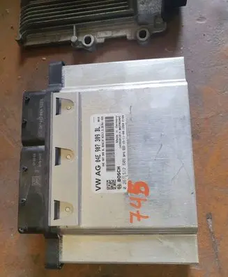 Volkswagen Golf VII Engine control unit/module 04E907309BL