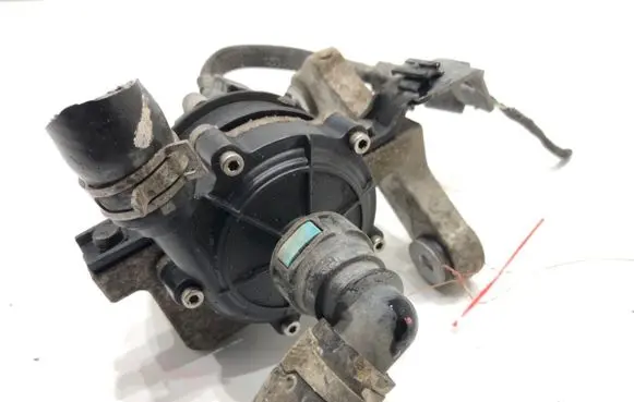 Hyundai Tucson IV NX4 Oil filter mounting bracket 25160-2MHX1
