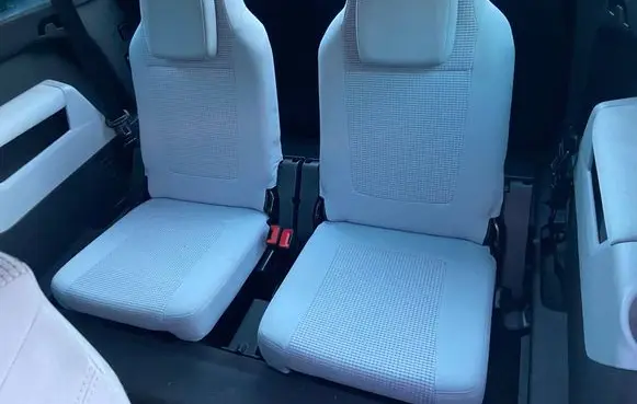 Peugeot 5008 Rear seat 
