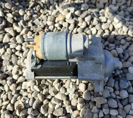 Dacia Sandero Starter motor 233006508R