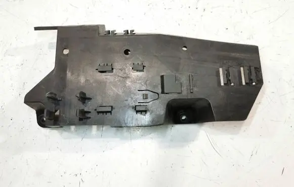 BMW 1 E81 E87 Other engine bay part 7797518 62440410