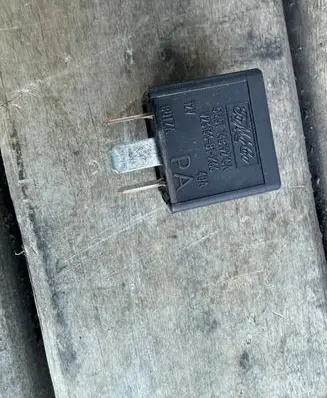 Jaguar XF X250 Other relay 5M5T14B192CA V23136B1X66
