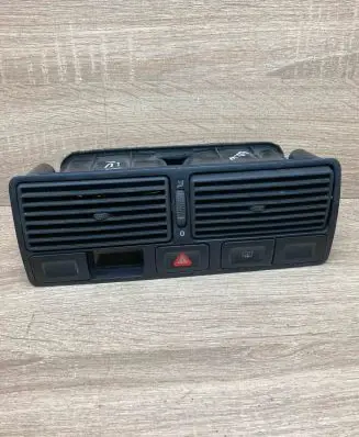 Volkswagen Golf IV Dash center air vent grill 1J0819728C 1J0819736C