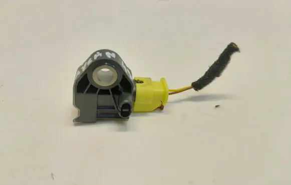 Porsche Taycan 9J1 Airbag deployment crash/impact sensor 4N0959651EJLK0121