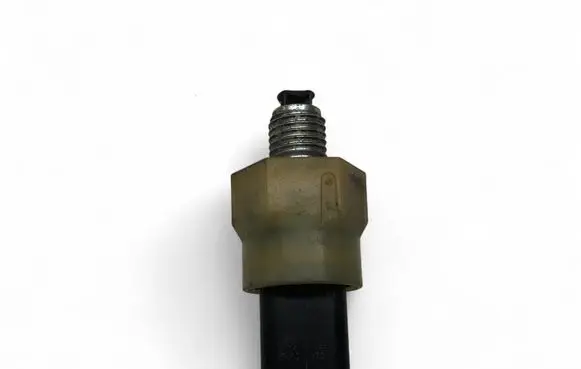 Volvo V60 Oil pressure sensor 6PP010378