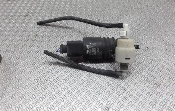 Audi A4 S4 B7 8E 8H Windscreen/windshield washer pump 1T0955651A