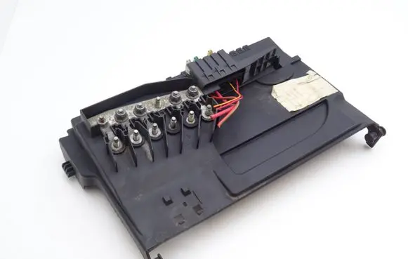 Skoda Fabia Mk1 (6Y) Fuse module 6Q0937550F
